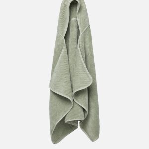 The Ribbed Hooded Towel